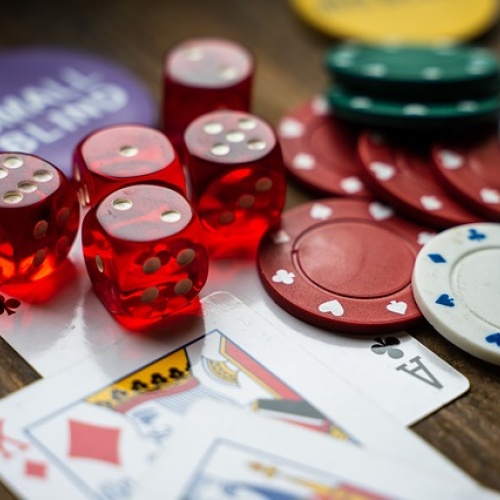 Strategi dan Risiko Bermain Toto Macau Slot di Era Digital